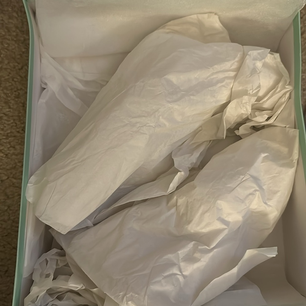 Aquazzura PARISIENNE BOW SUEDE PUMPS - Picture 9 of 15